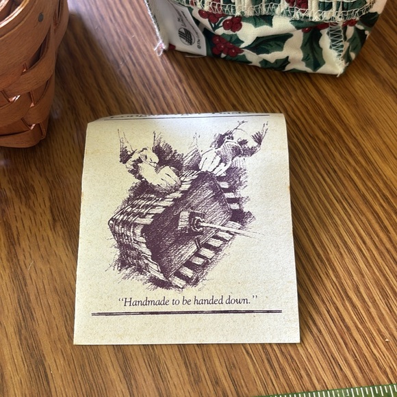 1992 Booking Collection Sweet Basil Basket 10146 with attached Hersheys … - Picture 4 of 12